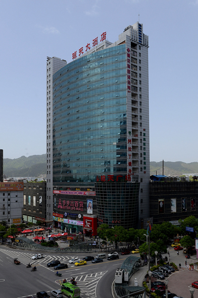 �����B�������߸����꣩